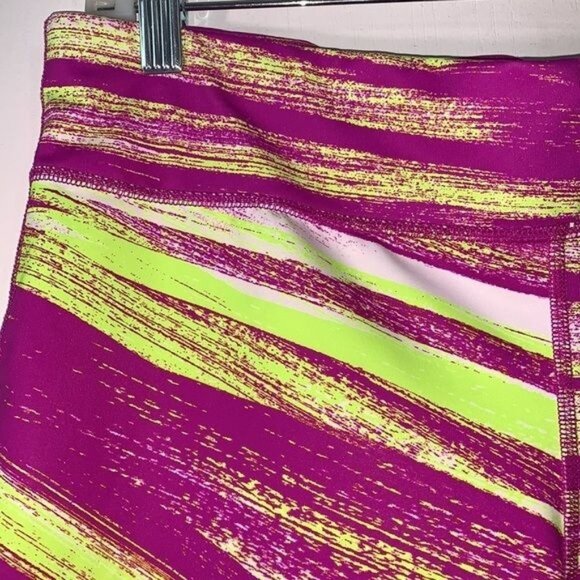 Xersion Womens Fitted Capri Leggings Pink & Yellow Abstract Print Size L - Picture 4 of 11